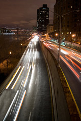 Fototapeta na wymiar urban traffic at night