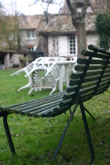 le banc du jardin