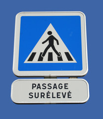 Obraz premium french pedestrian crossing sign