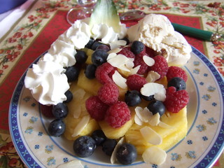 ananas,myrtilles,framboises