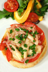 tomato, ham and cheese muffin.