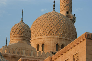 jumeirah mosque, dubai, united arab emirates
