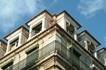 Fototapeta na wymiar building against sky in lisbon