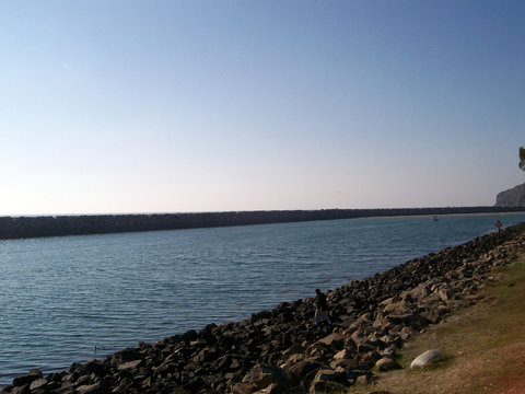 Fototapeta yacht shore line