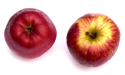 deux pommes