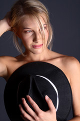 blond cover body hat