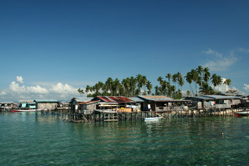 Fototapeta na wymiar borneo wioska rybacka