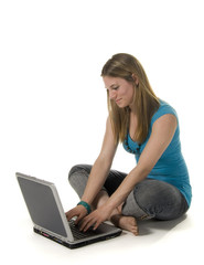 Naklejka premium teen using laptop