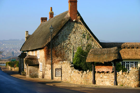 Devon Thatched Pub