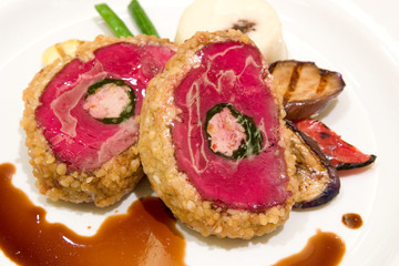 beef fillet with chicken mouseline