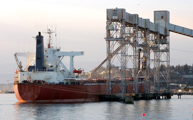 Fototapeta premium close up of a ship at the dock