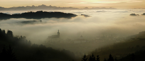 kirche waldhausen im nebel © fotofrank