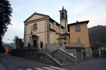 Fototapeta na wymiar chiesa parrochiale di valbrona, como, italy