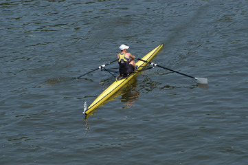 rowing alone © Vladimir Wrangel