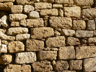 mur en pierres