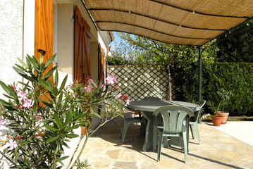 maison et terrasse