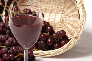 red wine and grapes