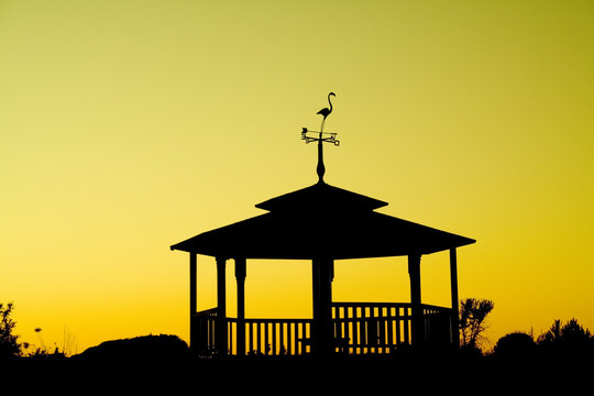 coucher de soleil sur le kioske