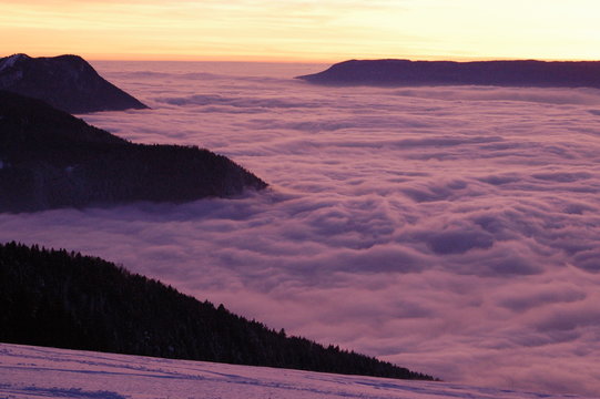 mer de nuages au couchant