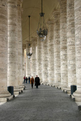 st. peters square, curved columns of the vatican