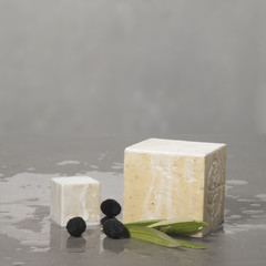 hamman scenery : olive soap with black olives and leafs
