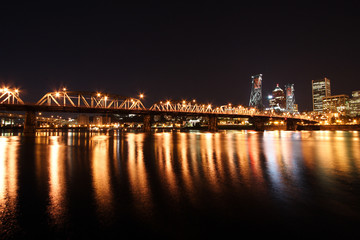 Fototapeta na wymiar portland skyline at night