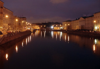 Fototapeta na wymiar noc miasto rzeka