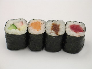 japanische hoso maki sushi