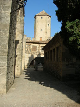 pasadizo y torre