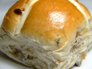 single hot x bun