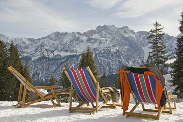 liegestühle im winter