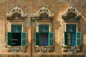 windows from malta