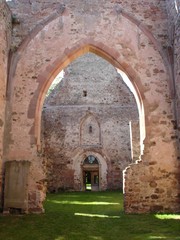 Fototapeta na wymiar abbaye de truttenhausen en ruine
