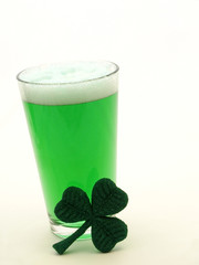 st patricks day green beer and shamrock