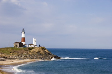 Fototapeta na wymiar lighthouse and the ocean