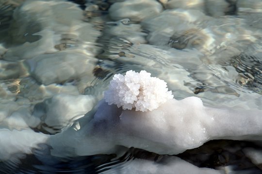 dead sea salt crystal