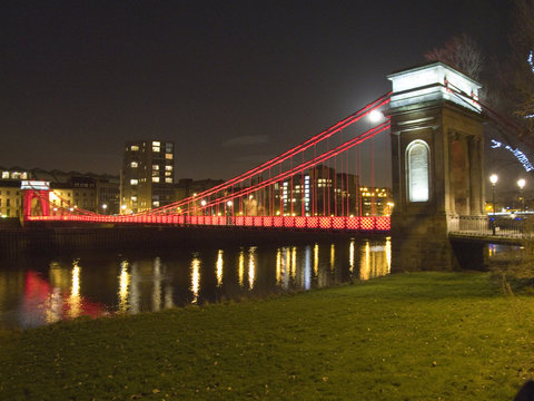 Glasgow Suspension Bridge At Night