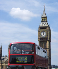 Fototapeta na wymiar Piętrowy autobus londyn red deck z Big Ben