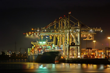 containerschiff hamburg