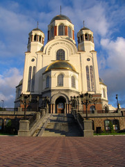 Fototapeta na wymiar cathedral in the names of all saints. russia
