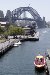 speed boat & sydney harbour bridge