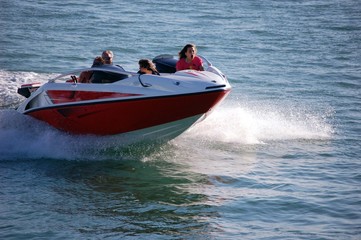 speed boat