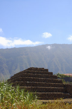 guanches pyramids de guimar