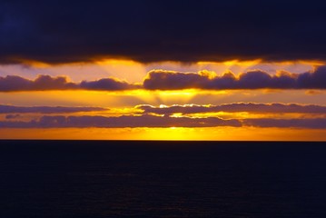 Obraz premium sunrise over the atlantic ocean in tenerife
