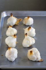 garlic bulbs roasted