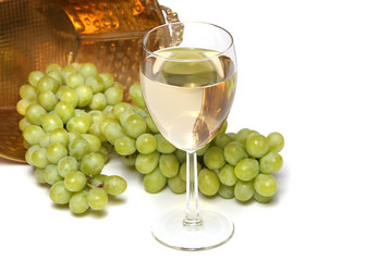 white wine and green grapes