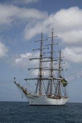 Obraz na płótnie Canvas white sail ship
