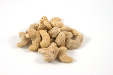 Fototapeta na wymiar cashews on a white background
