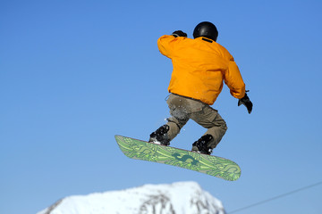 saut snowboard