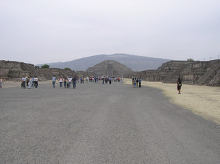 pyramide de teotihuacan